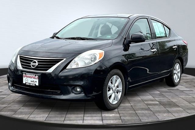 Used 2014 Nissan Versa SV w/ Convenience Package image 1