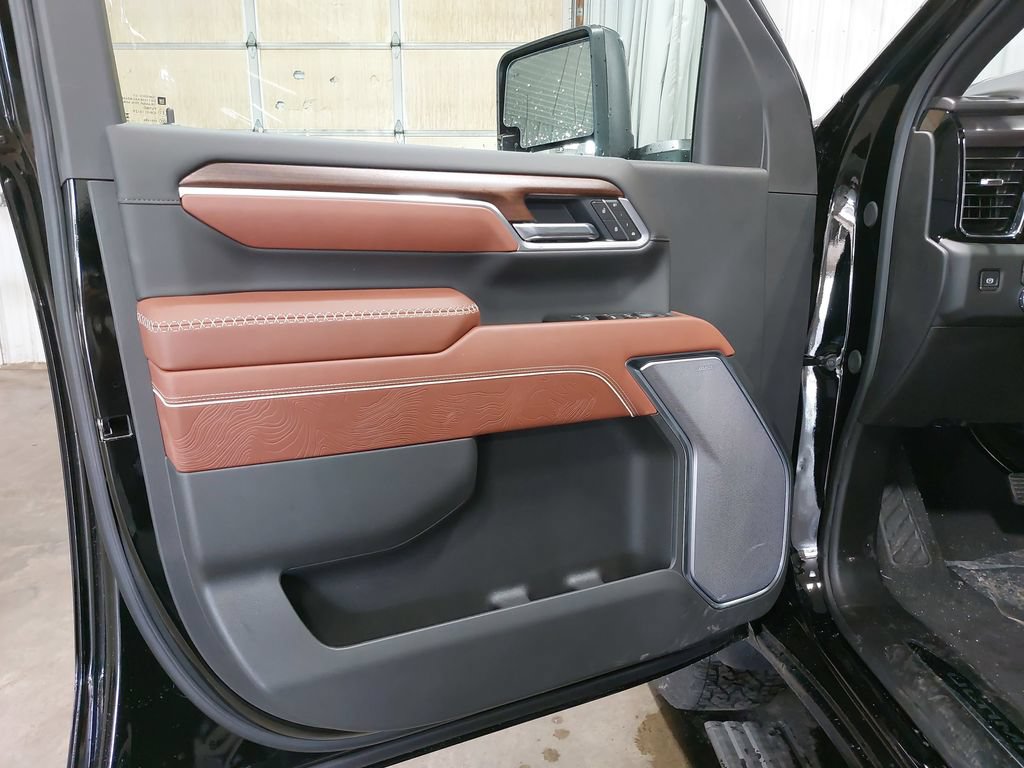 New 2026 GMC Sierra 3500 Denali Ultimate AWD/4WD image 25