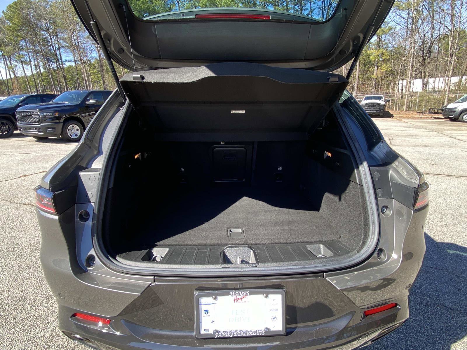 Used 2024 Dodge Hornet R/T w/ R/T Blacktop Package image 7