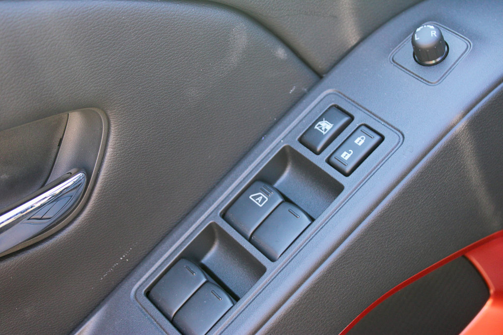 New 2025 Nissan Frontier PRO-4X w/ Pro Convenience Package image 11