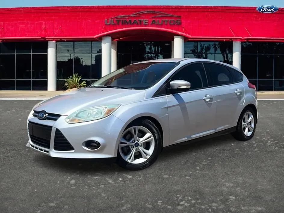 Used 2014 Ford Focus SE FWD image 2