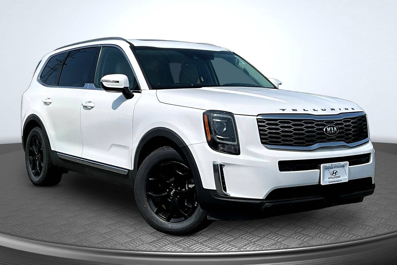 Used 2021 Kia Telluride EX FWD image 2