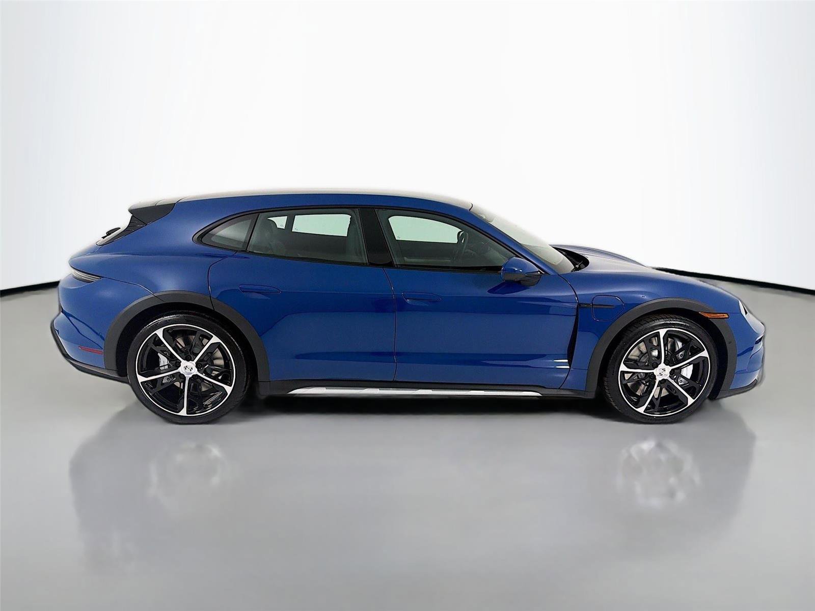 New 2025 Porsche Taycan 4 Cross Turismo AWD/4WD image 21