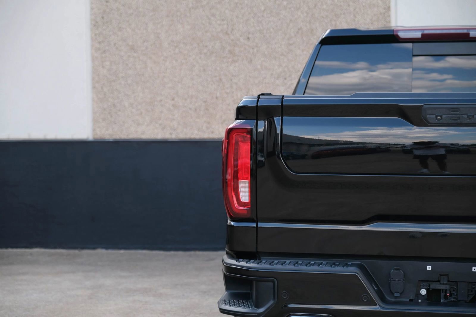 Used 2021 GMC Sierra 1500 Denali w/ Driver Alert Package II image 17