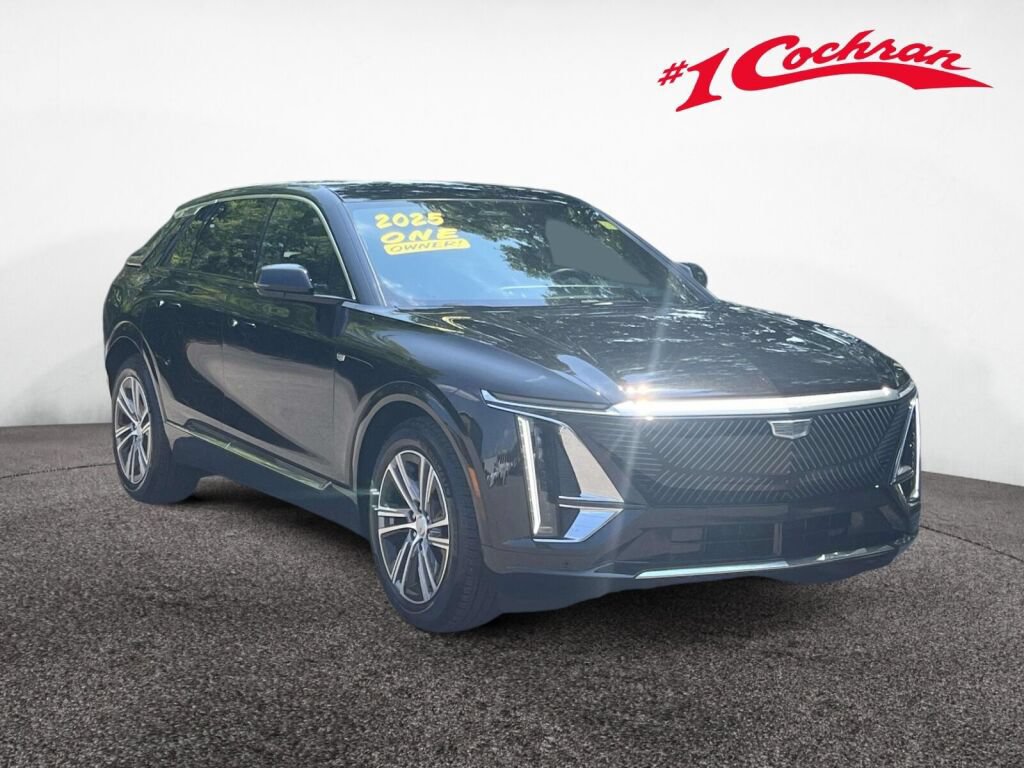Used 2025 Cadillac Lyriq Luxury AWD/4WD image 1