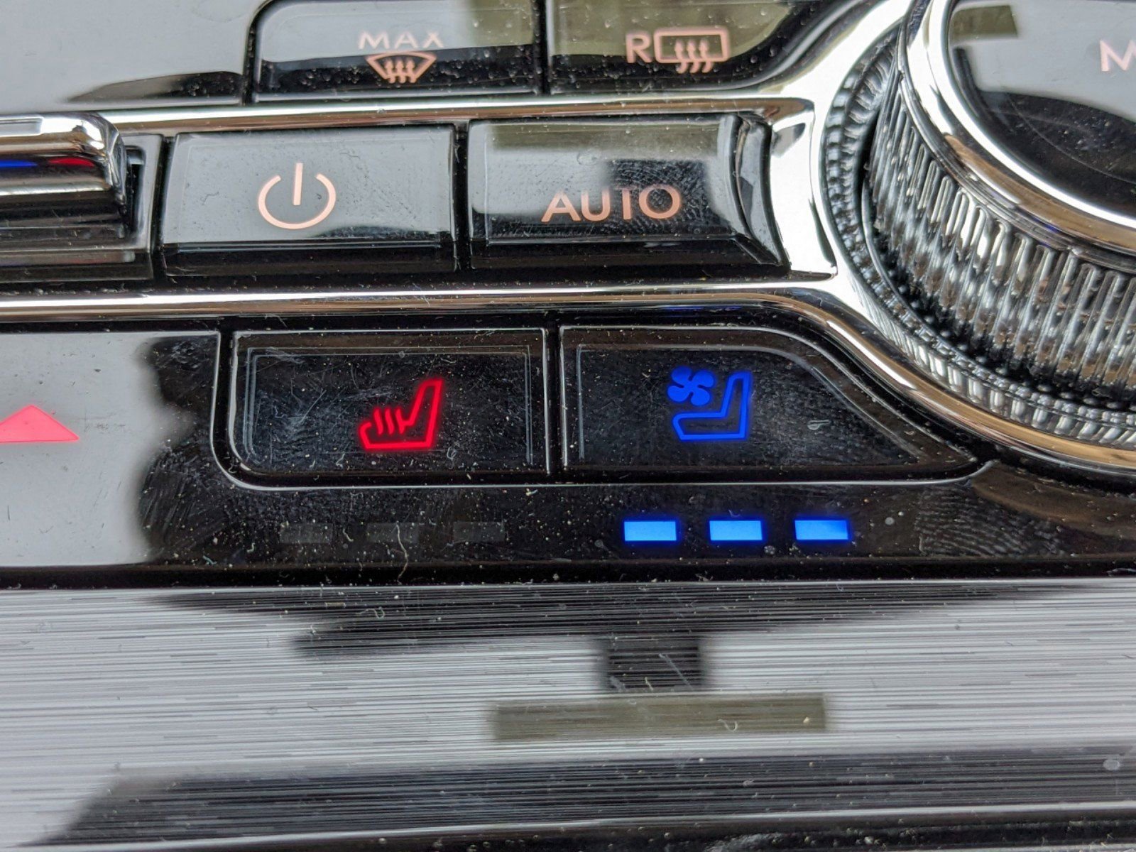 Certified 2023 Lincoln Nautilus Reserve w/ Equipment Group 201A image 23