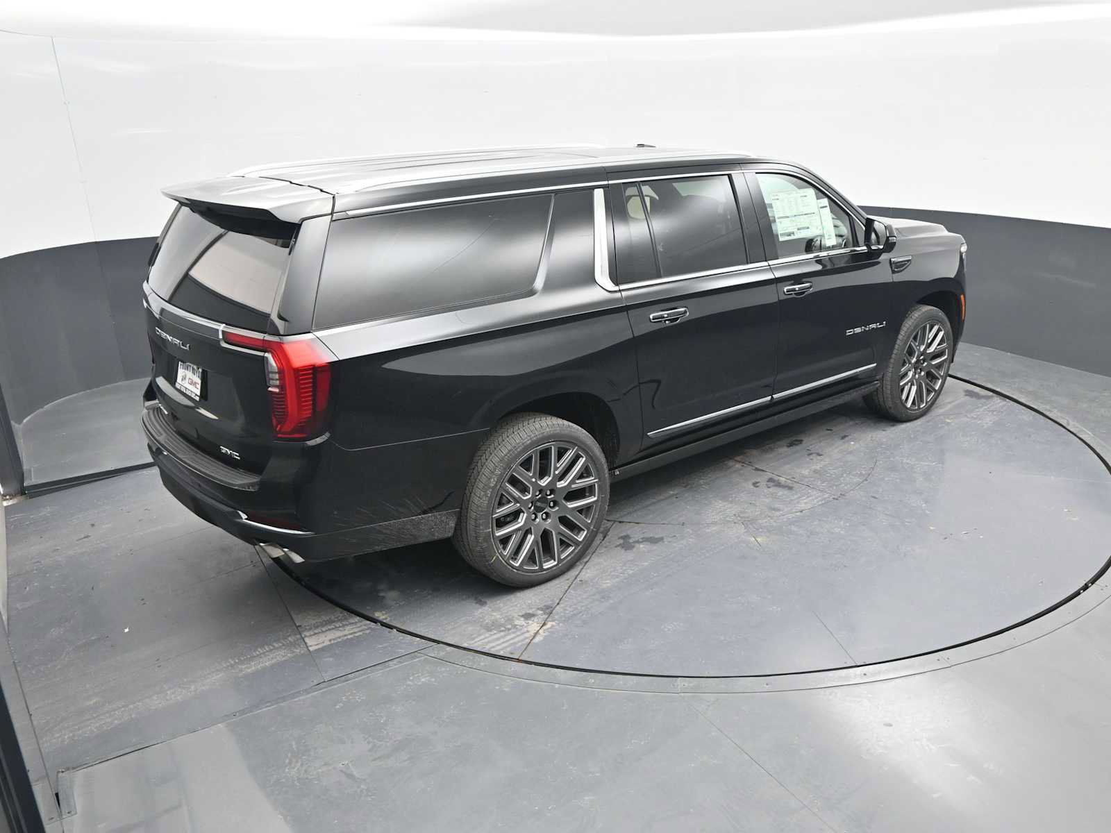 New 2026 GMC Yukon XL Denali Ultimate image 16