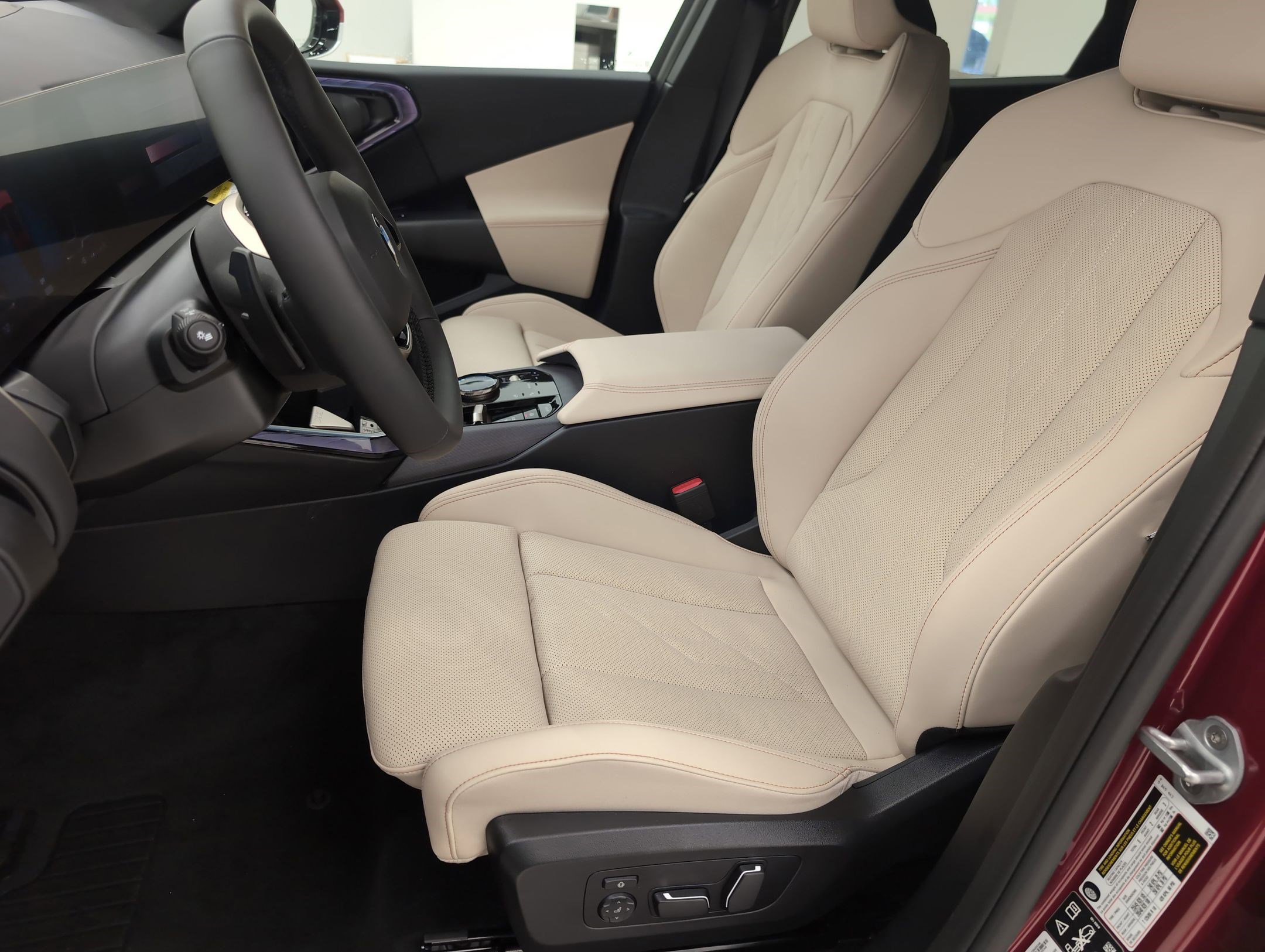 Used 2025 BMW X3 xDrive30i w/ Premium Package AWD/4WD image 5