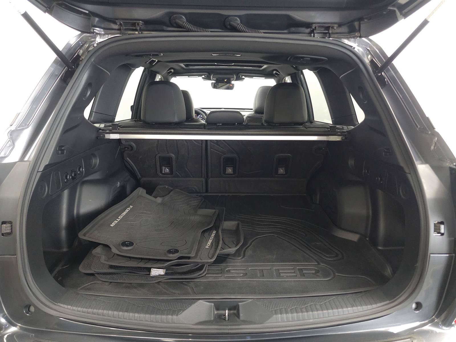 Used 2025 Subaru Forester Sport AWD/4WD image 11
