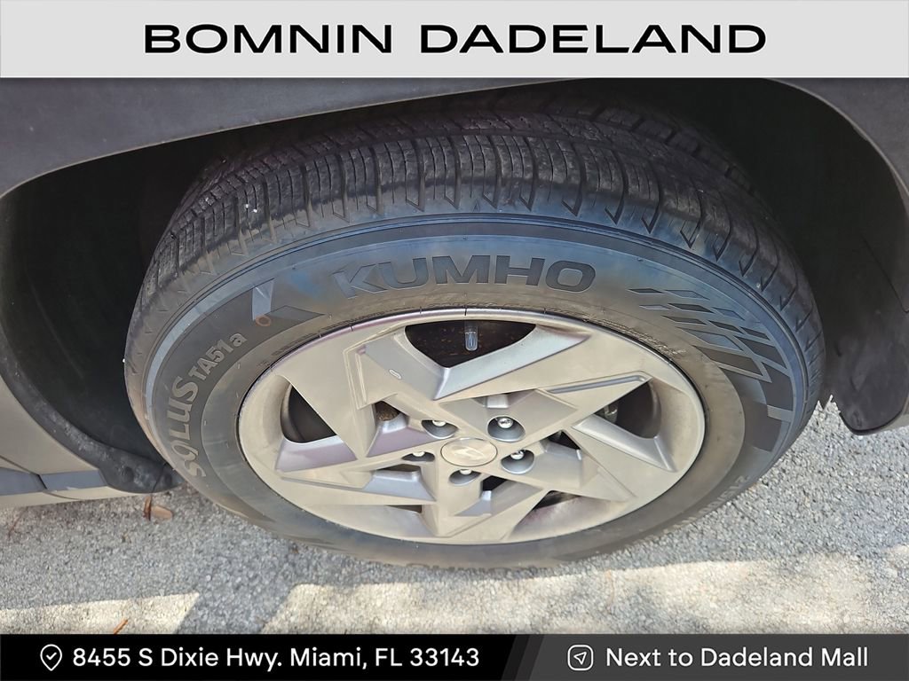 Used 2024 Hyundai Kona SE image 8