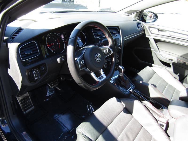 Used 2017 Volkswagen GTI SE image 14