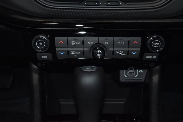 New 2026 Jeep Compass Limited image 17