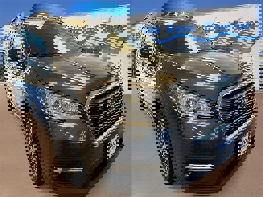 Used 2019 Subaru Ascent Limited image 2