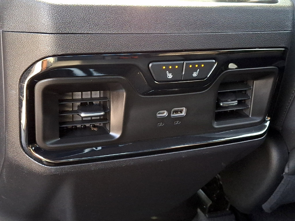 Used 2024 GMC Sierra 1500 AT4 w/ AT4 Premium Package AWD/4WD image 15