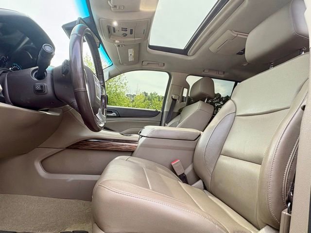 Used 2017 GMC Yukon XL SLT w/ Open Road Package AWD/4WD image 27