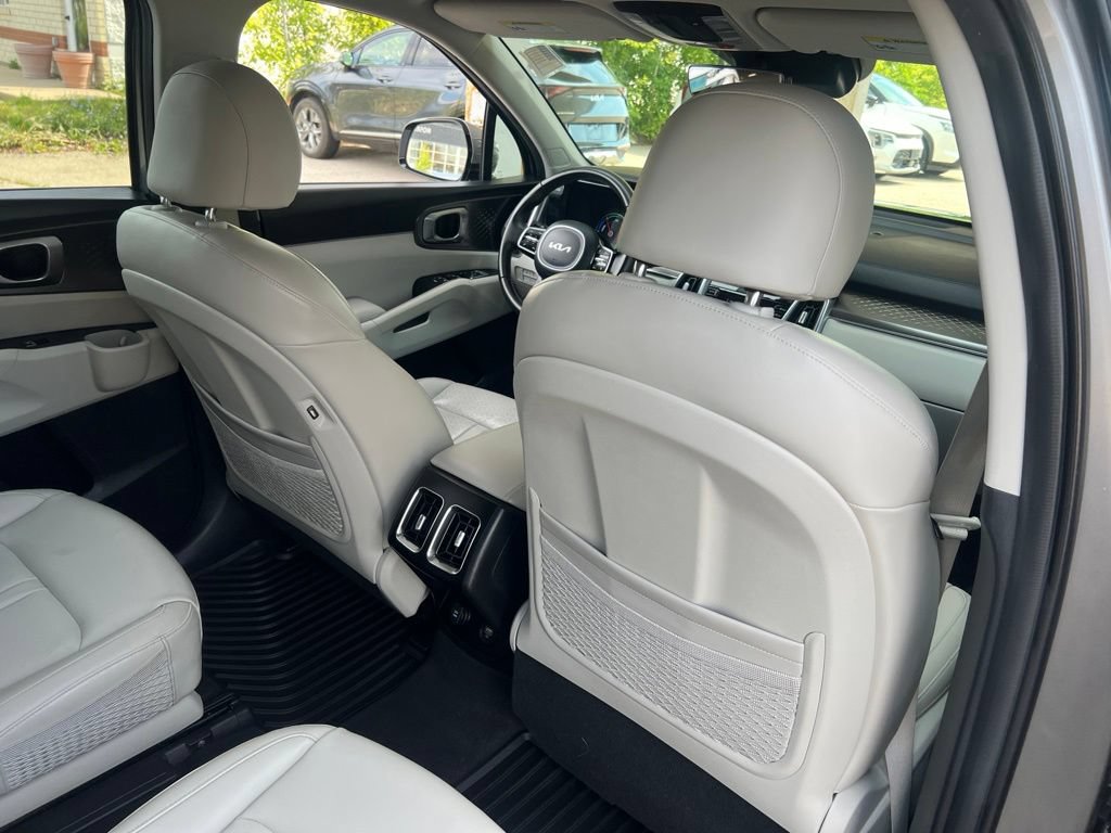 Certified 2024 Kia Sorento EX AWD/4WD image 15