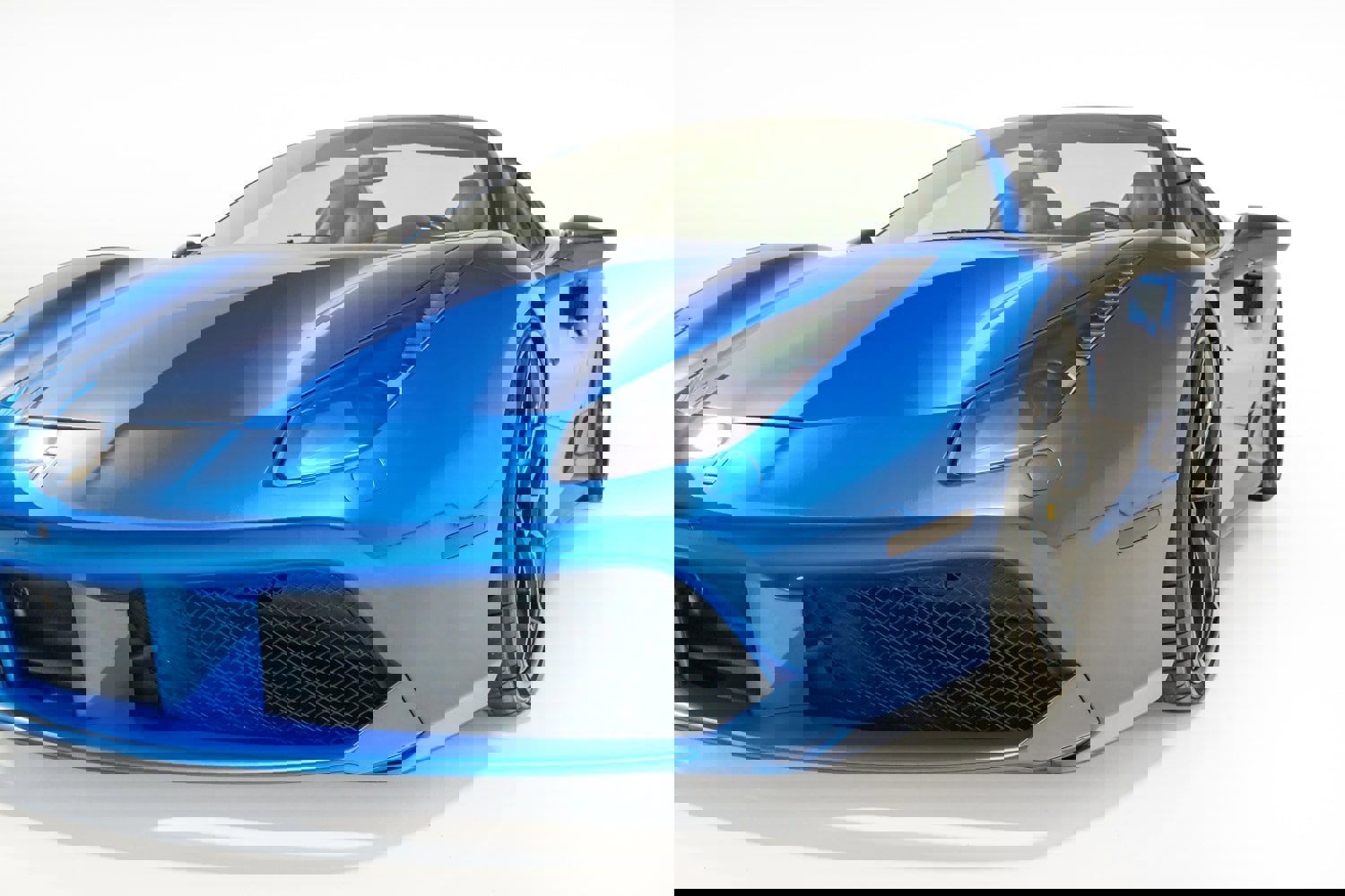 Used 2017 Ferrari 488 Spider RWD image 45