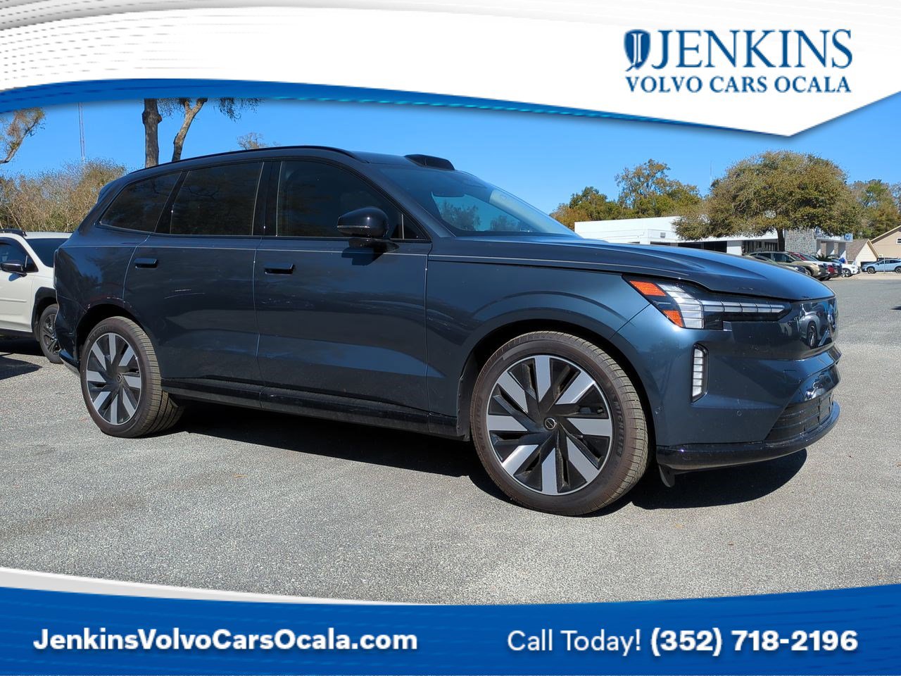 New 2025 Volvo EX90 Ultra image 1