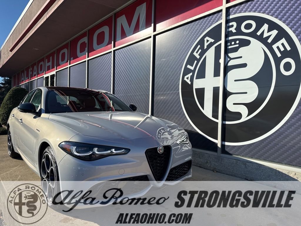 New 2025 Alfa Romeo Giulia AWD image 1