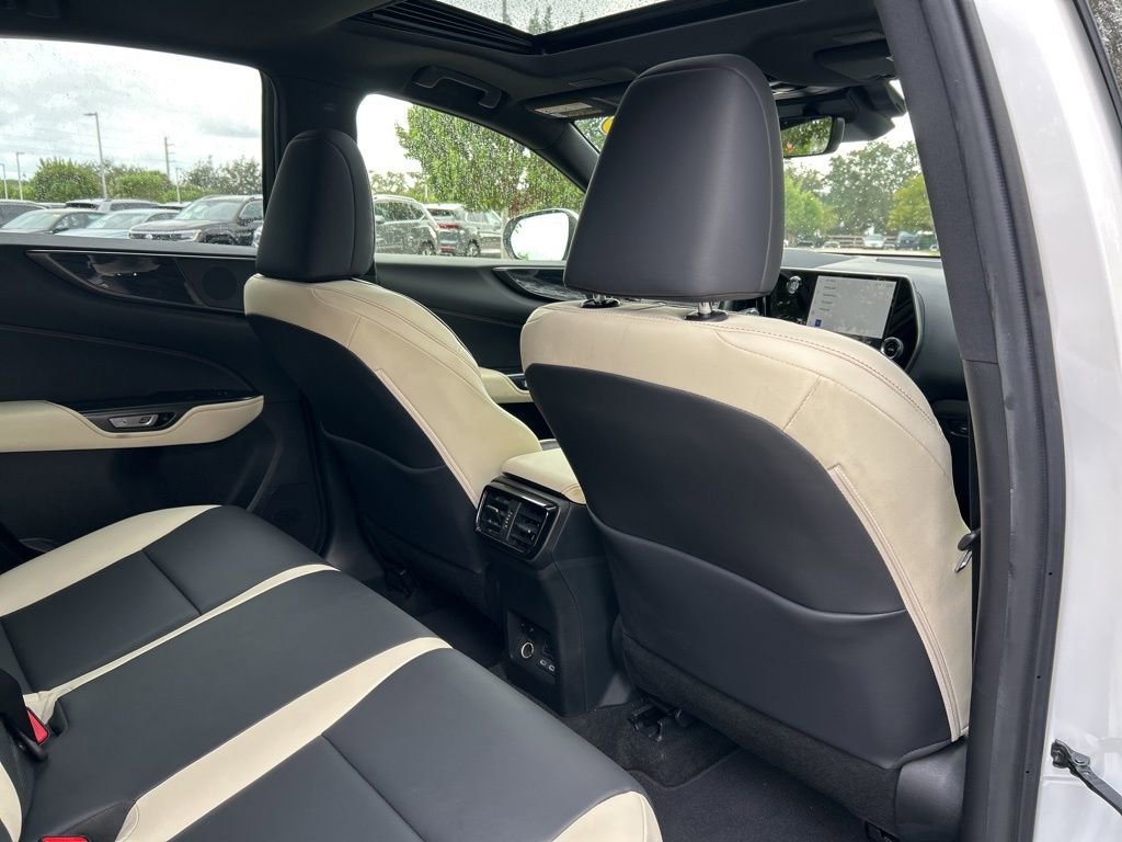 Used 2022 Lexus NX 250 FWD image 46