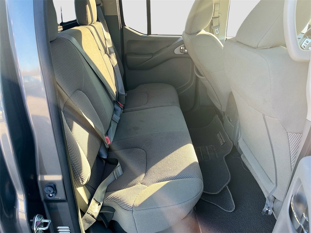 Used 2020 Nissan Frontier SV w/ Midnight Edition Floor Mats image 26