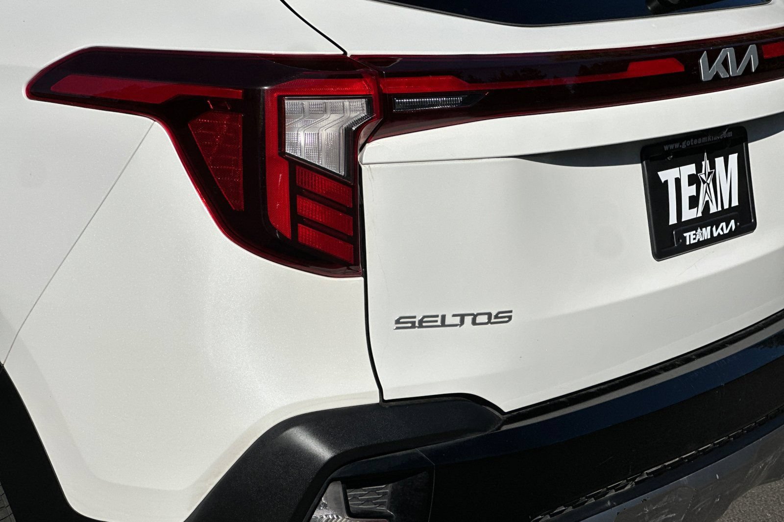 Used 2024 Kia Seltos SX w/ SX Sunroof Package AWD/4WD image 28