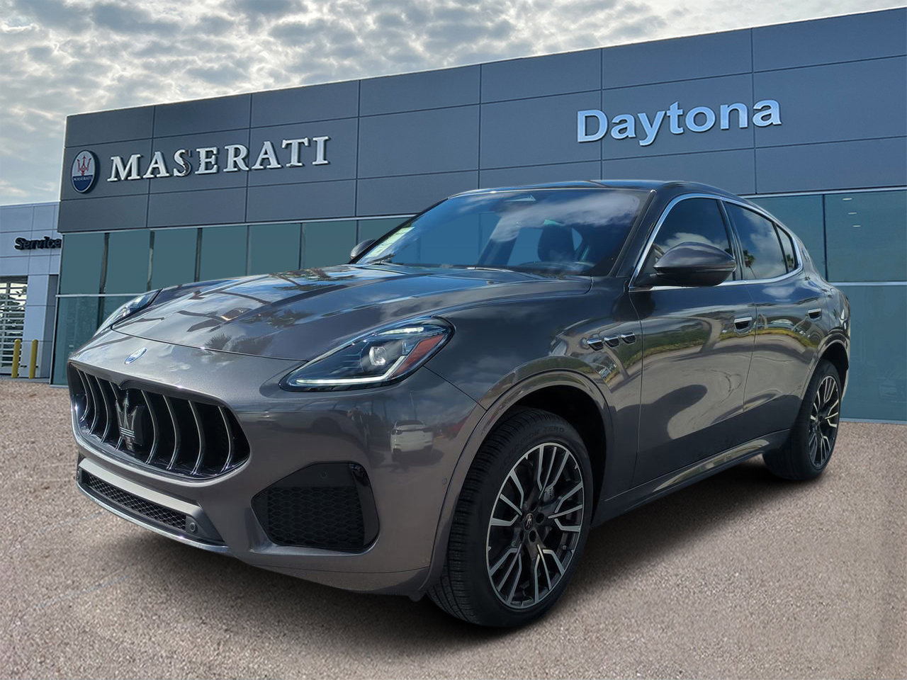 New 2025 Maserati Grecale GT image 7