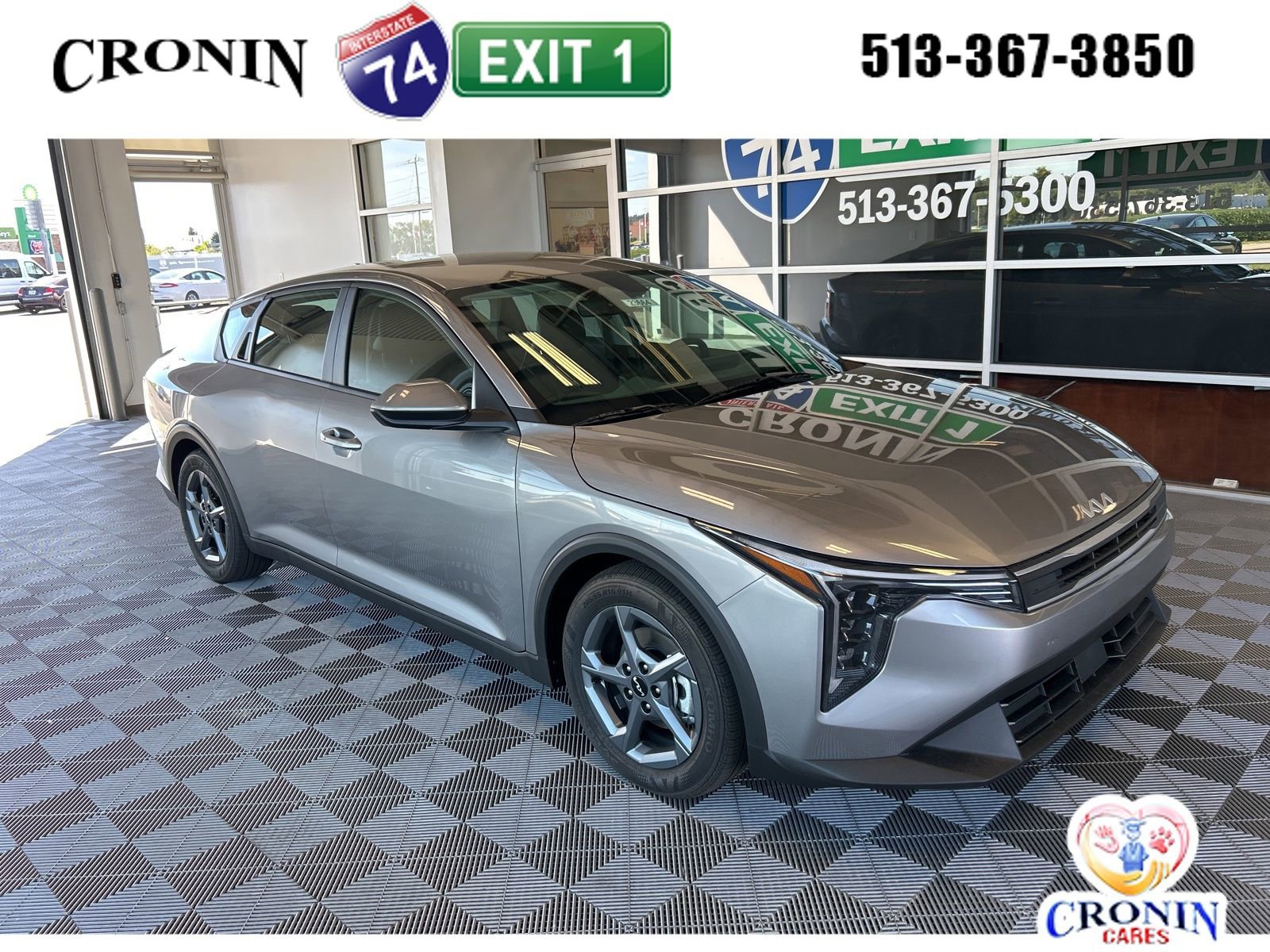 New 2025 Kia K4 LXS image 1