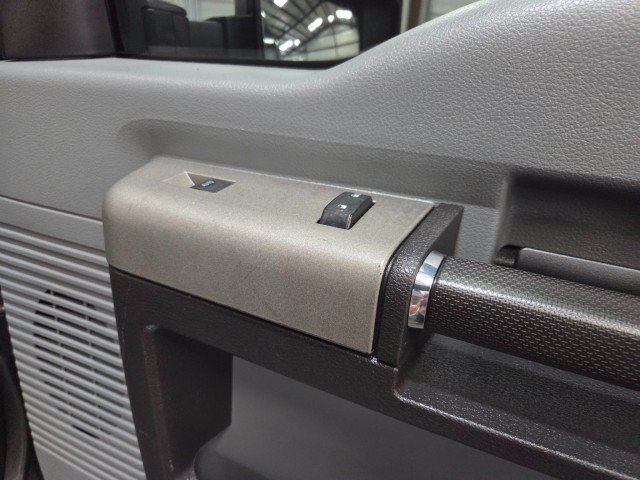 Used 2015 Ford F250 XLT w/ XLT Premium Package AWD/4WD image 37