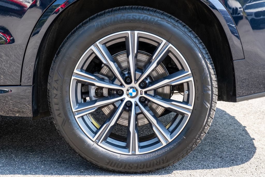 Used 2026 BMW X5 xDrive40i AWD/4WD image 33