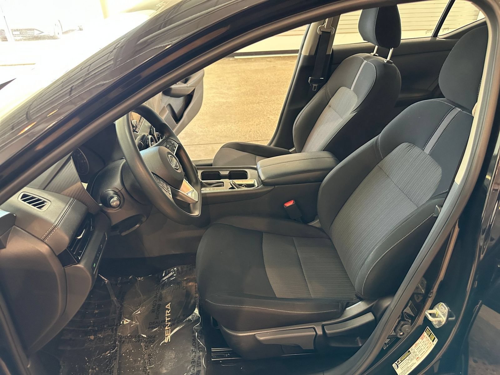 Used 2025 Nissan Sentra SV FWD image 21