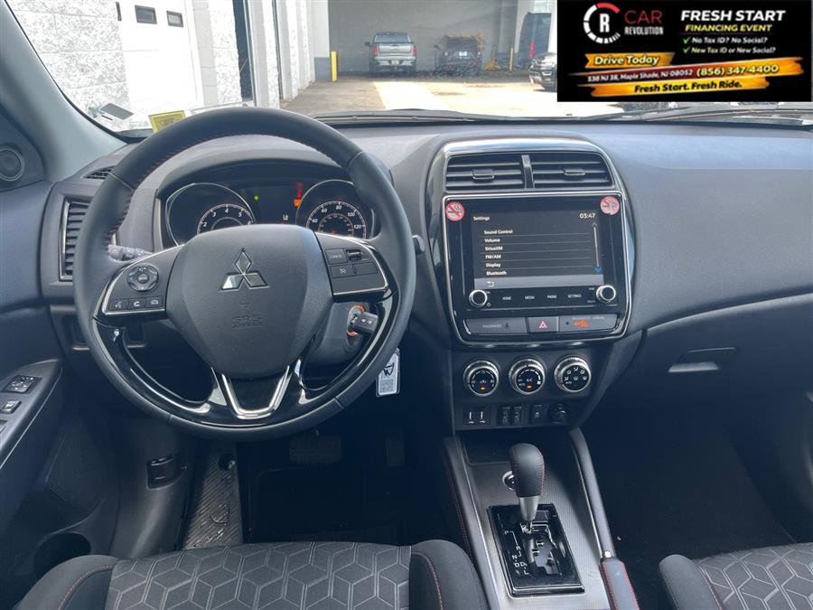 Used 2026 Mitsubishi Outlander Sport LE AWD/4WD image 31
