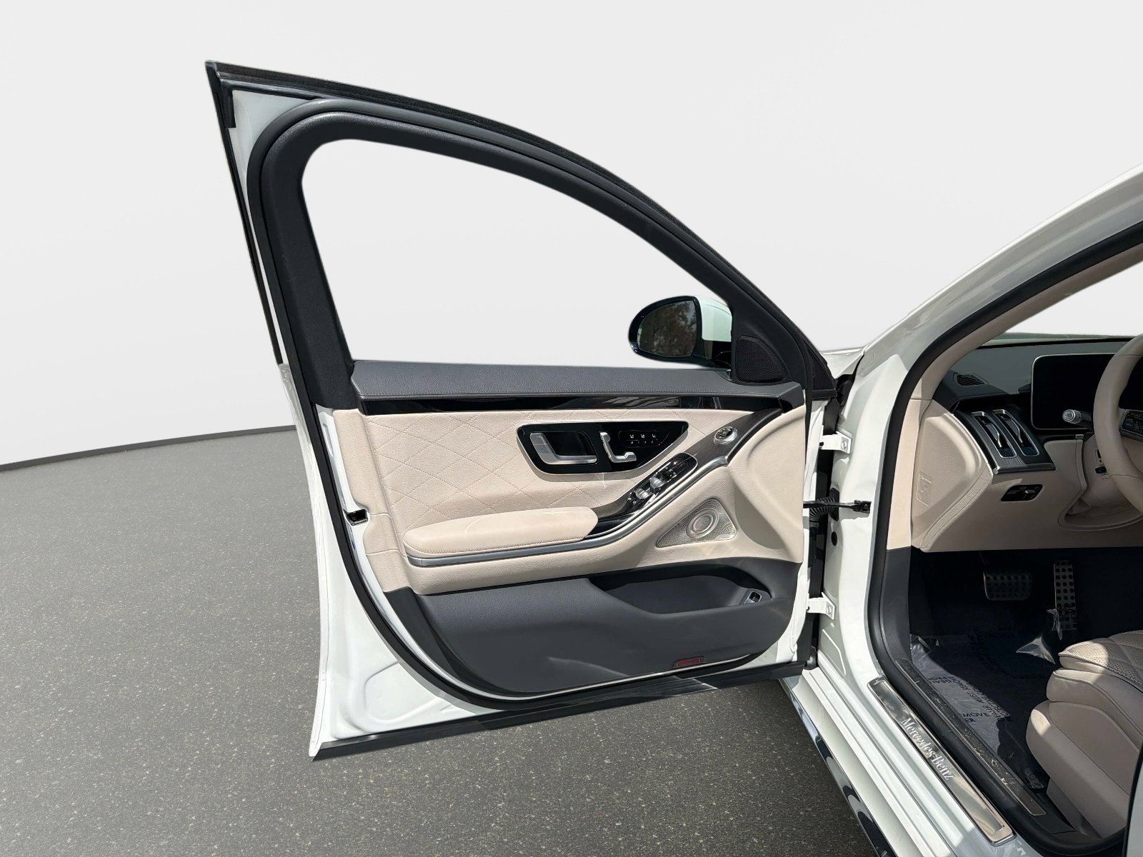 Used 2022 Mercedes-Benz S 580 4MATIC Sedan image 36