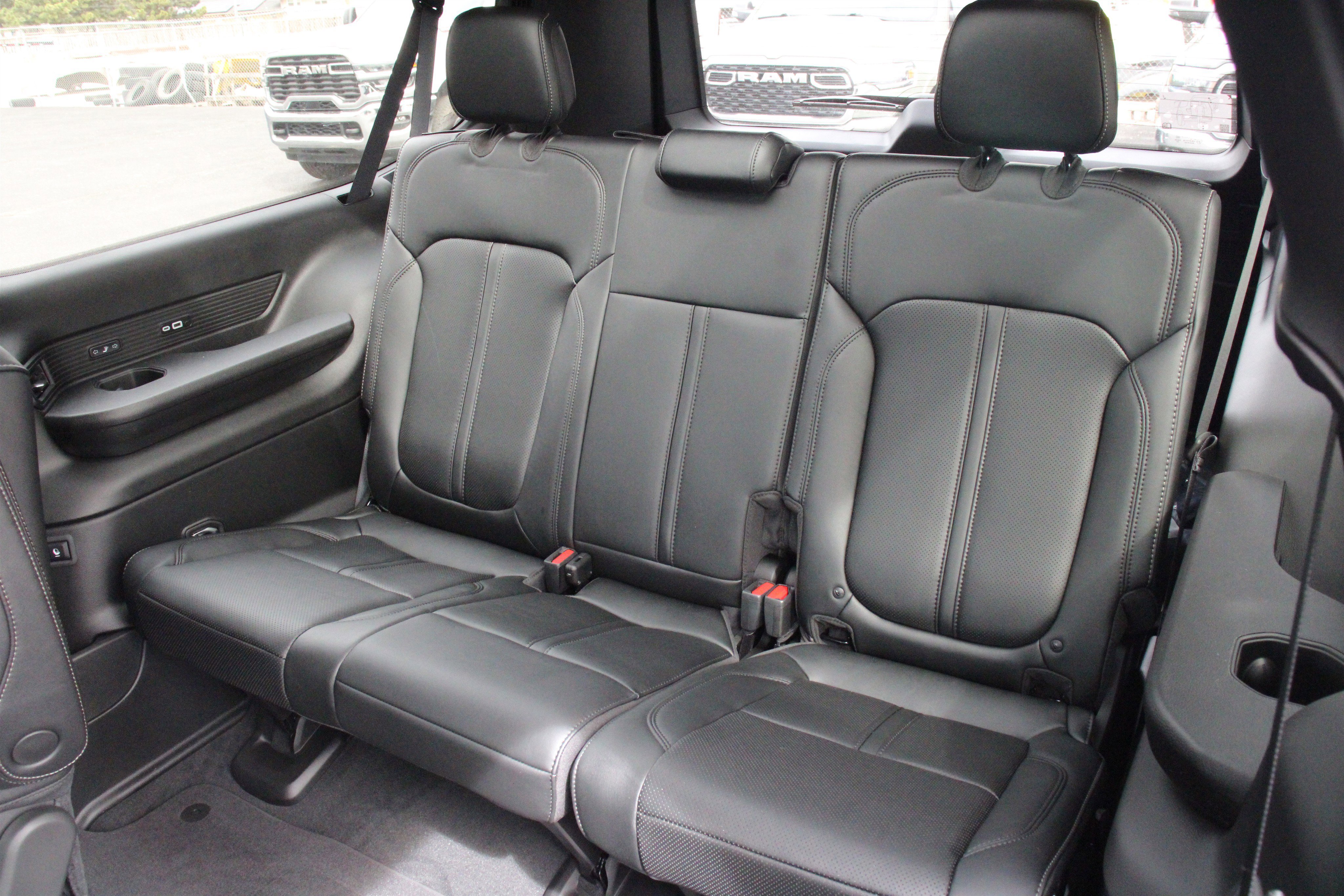 New 2026 Jeep Grand Wagoneer L Limited image 26