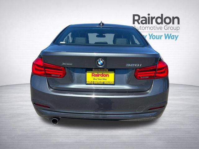 Used 2018 BMW 320i xDrive Sedan AWD/4WD image 6