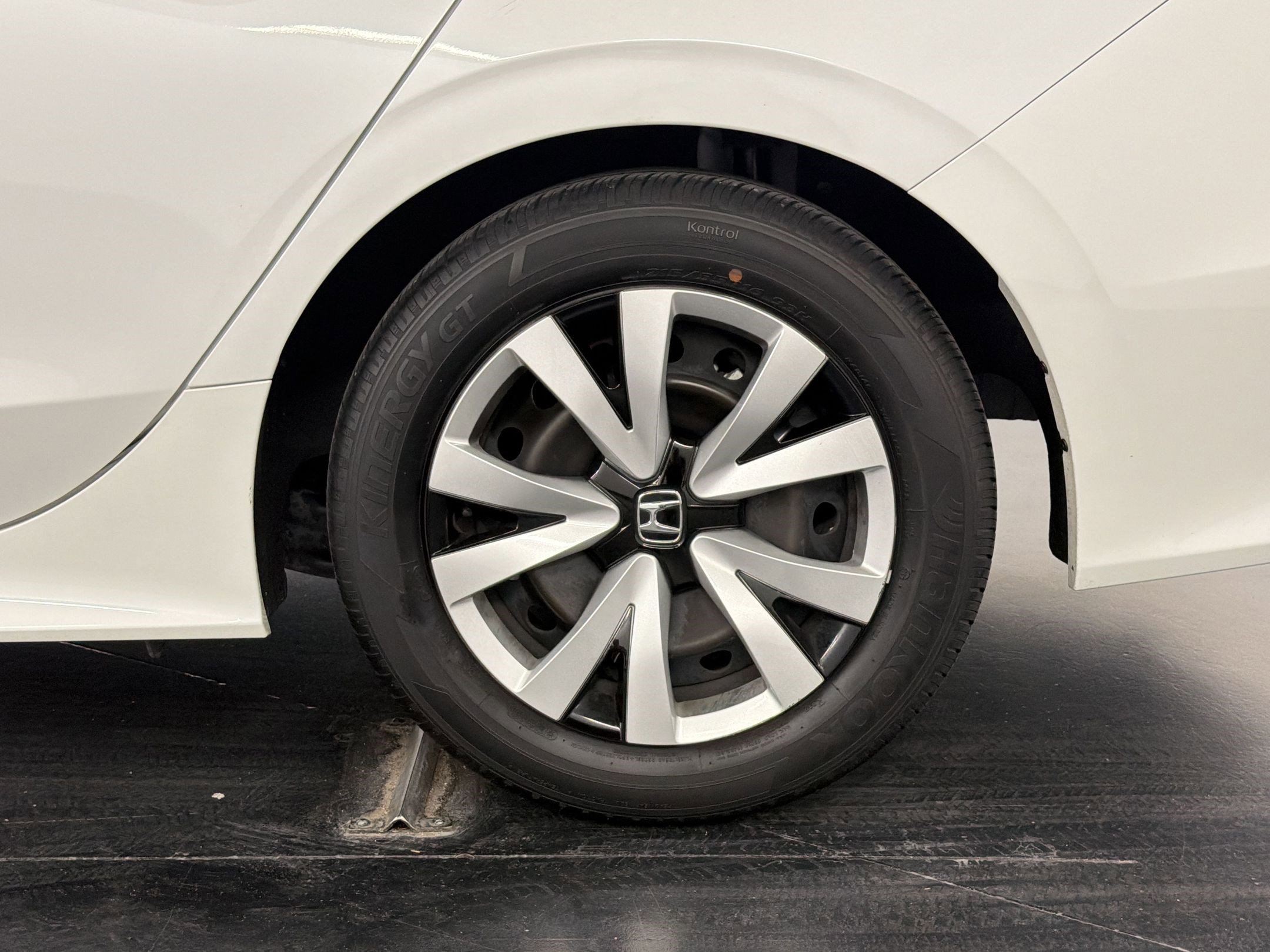 Certified 2023 Honda Civic LX image 27