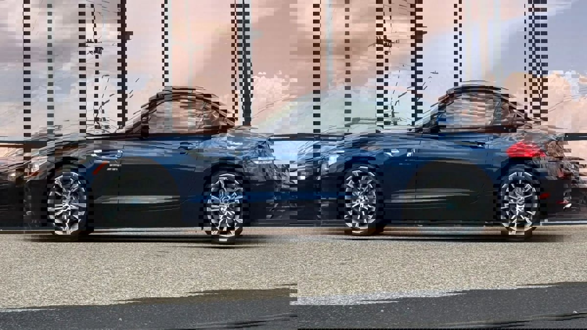 Used 2014 BMW Z4 sDrive35i RWD image 6