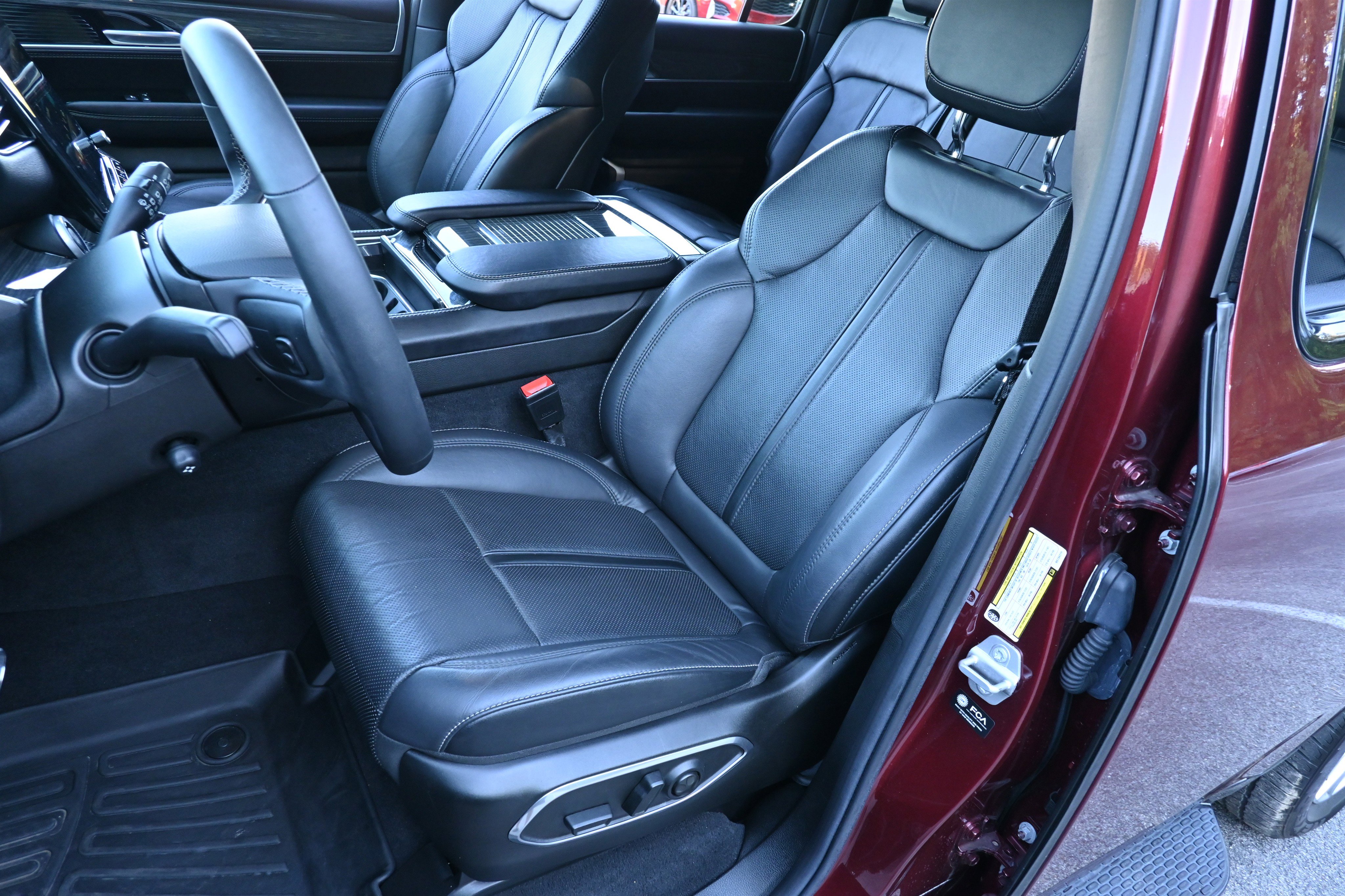 Used 2022 Jeep Wagoneer Series II image 18