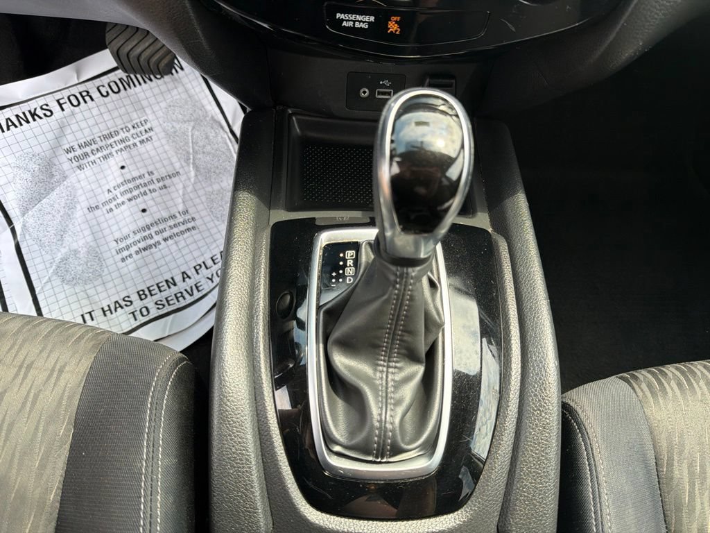 Used 2018 Nissan Rogue SV FWD image 21