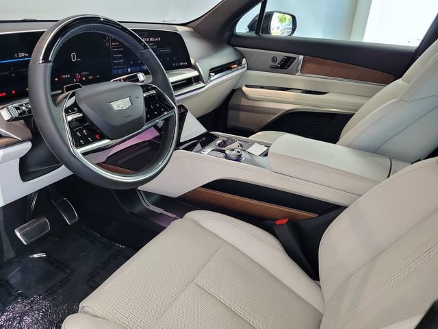Certified 2026 Cadillac Vistiq Sport AWD/4WD image 10