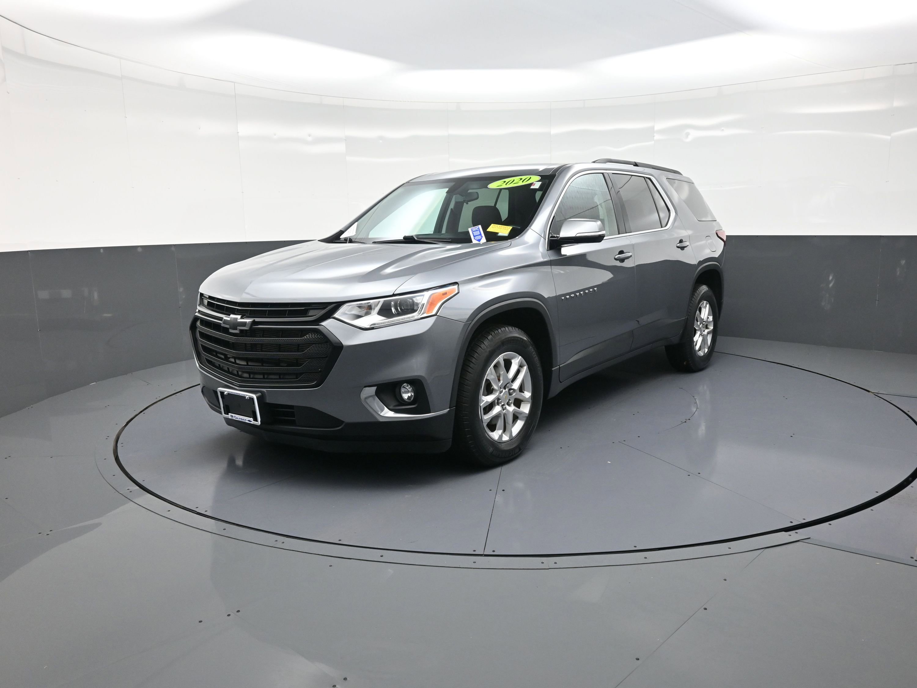 Used 2020 Chevrolet Traverse LT w/ LPO, Black Accent Package image 7