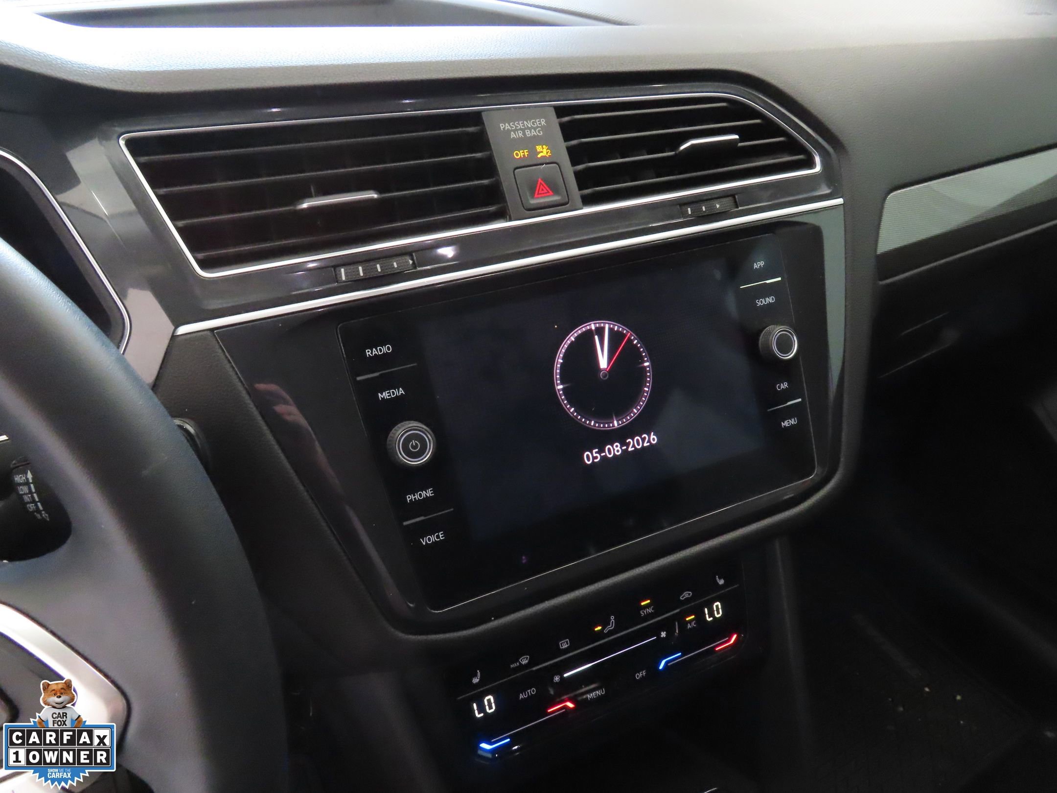 Used 2022 Volkswagen Tiguan SE FWD image 17