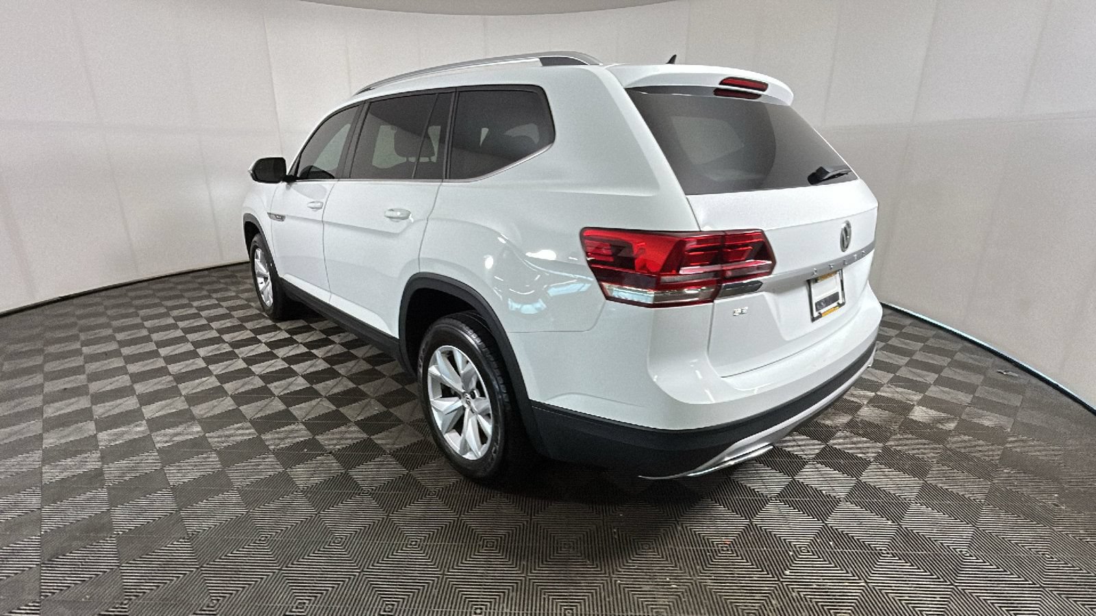 Used 2018 Volkswagen Atlas SE AWD/4WD image 5