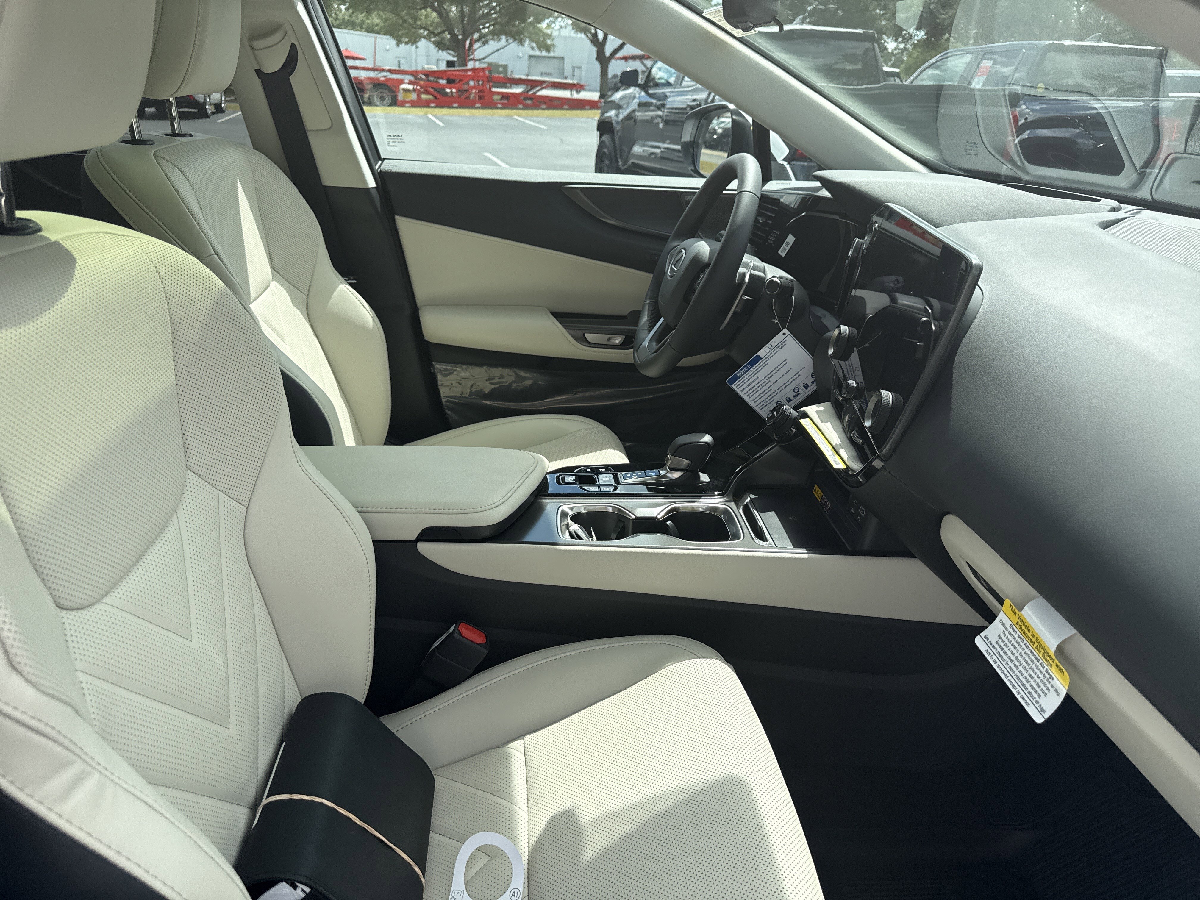 Used 2026 Lexus NX 350 AWD w/ Luxury Package image 36