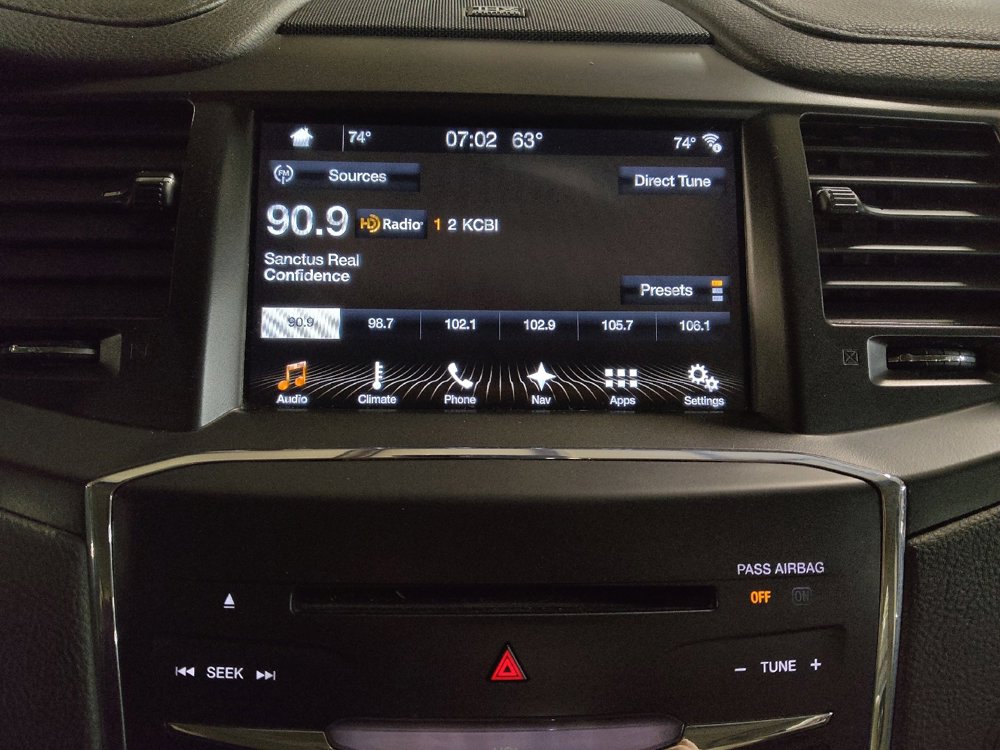 Used 2016 Lincoln MKS AWD w/ Equipment Group 201A image 25