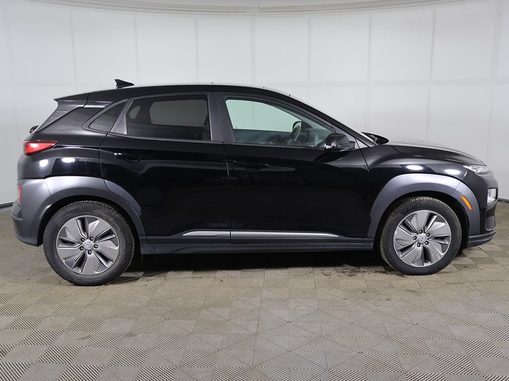 Certified 2021 Hyundai Kona Limited FWD image 13