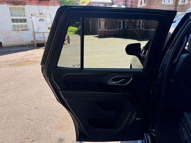 Used 2024 Chevrolet Tahoe LT AWD/4WD image 17