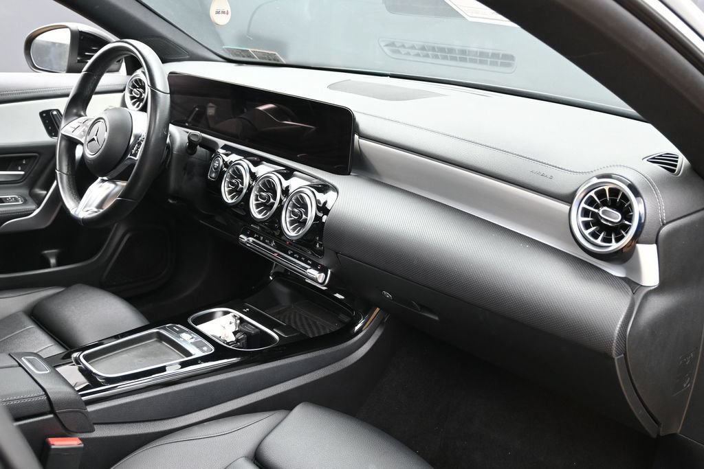 Used 2025 Mercedes-Benz CLA 250 4MATIC image 37