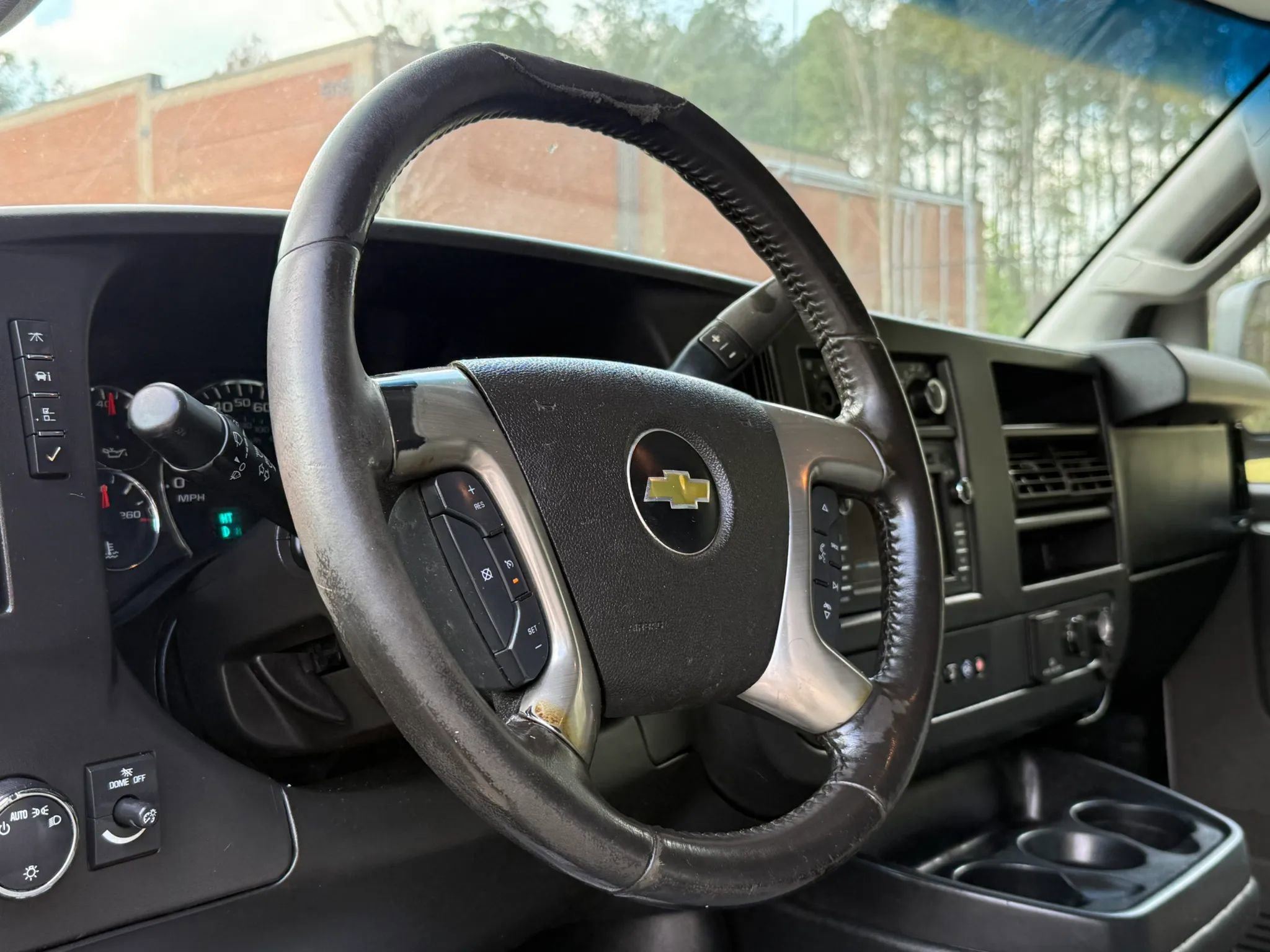 Used 2016 Chevrolet Express 2500 RWD image 13