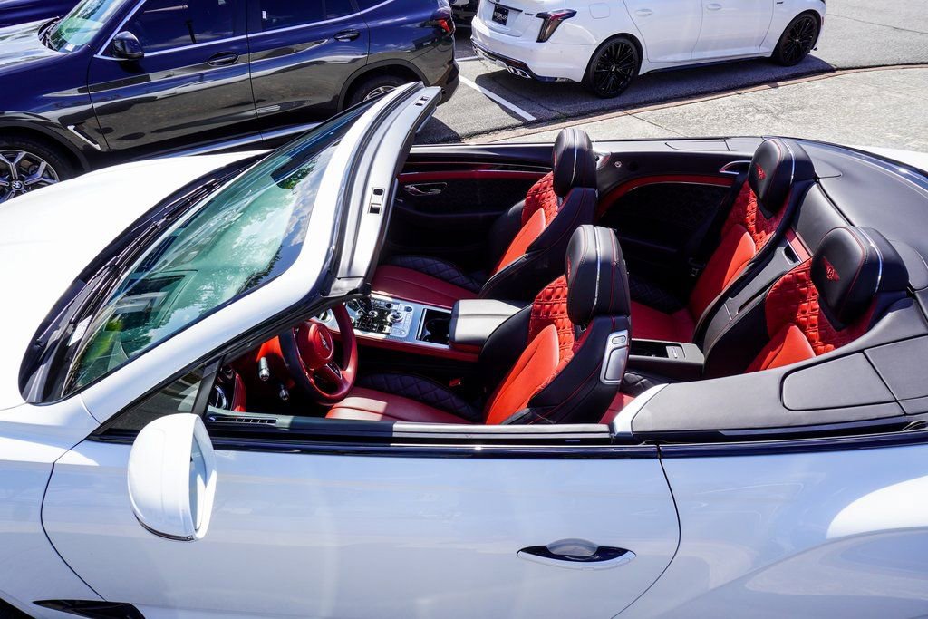 Used 2021 Bentley Continental GT Mulliner AWD/4WD image 4